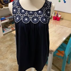 Sleeveless knit top